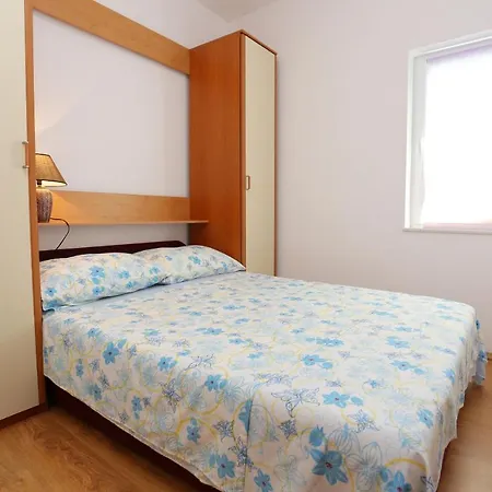 With Parking Space Trstenik, Peljesac - 10109 * Trstenik (Dubrovnik-Neretva)